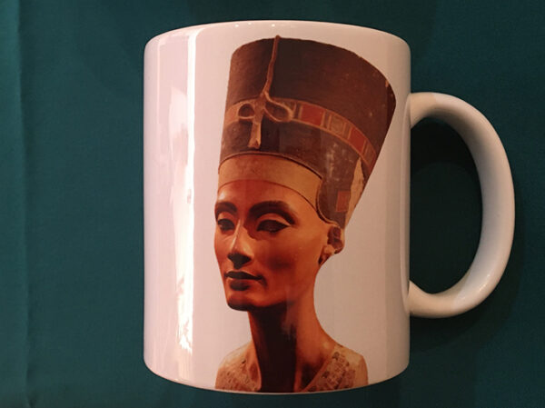 Taza Nefertiti